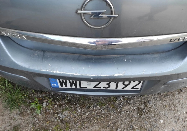 Opel Astra cena 3000 przebieg: 200000, rok produkcji 2004 z Marki małe 191